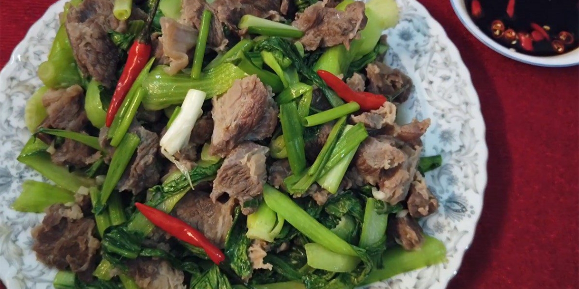 how to make delicious stir fried beef with salad tongue appealing recipe 06568