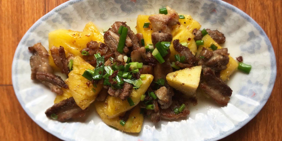 how to make delicious sweet and sour pork with pineapple 17446