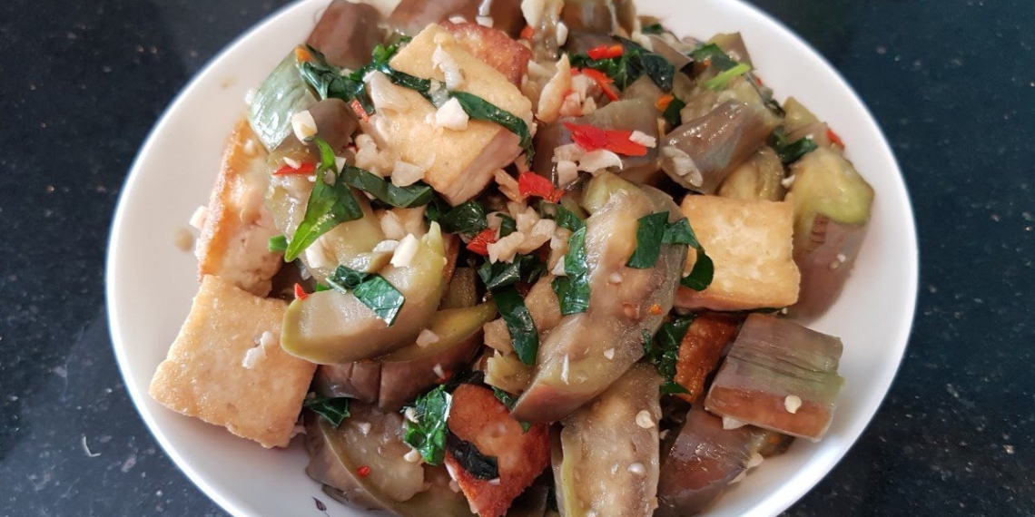 how to make eggplant stir fried with garlic and chili deliciously scented for rice 09346