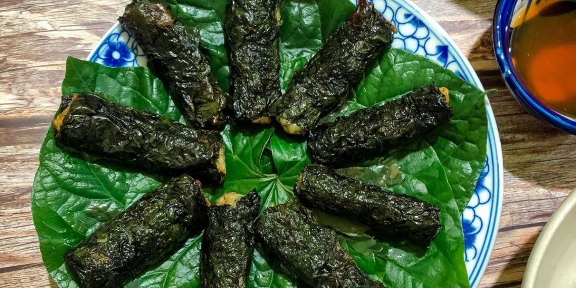 how to make fish cake rolled in lotus leaves simple delicious just right 02230