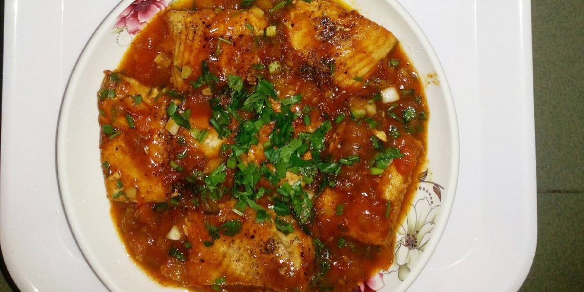 how to make fried fish with tomato sauce deliciously 11014