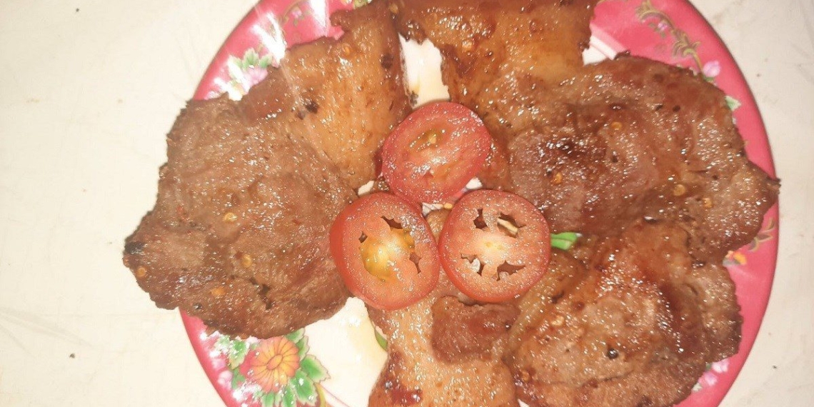 how to make fried pork with garlic and pepper for a complete meal 11391