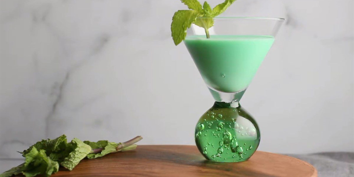 how to make grasshopper cocktail with fresh nan 08537