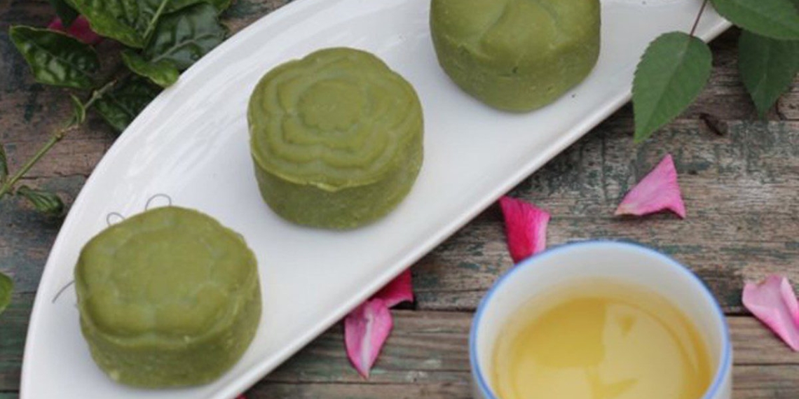 how to make green bean cake with green tea delicious easy to make 09979