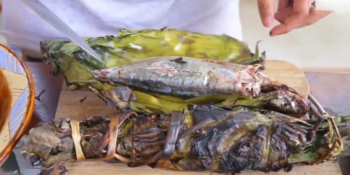 how to make grilled banana leaf fish delicious and very attractive 07563