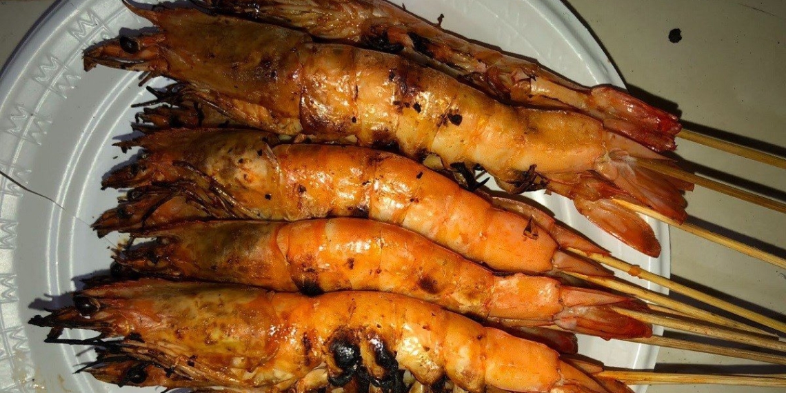 how to make grilled shrimp with lemon grass delicious spicy flavor for party 12424
