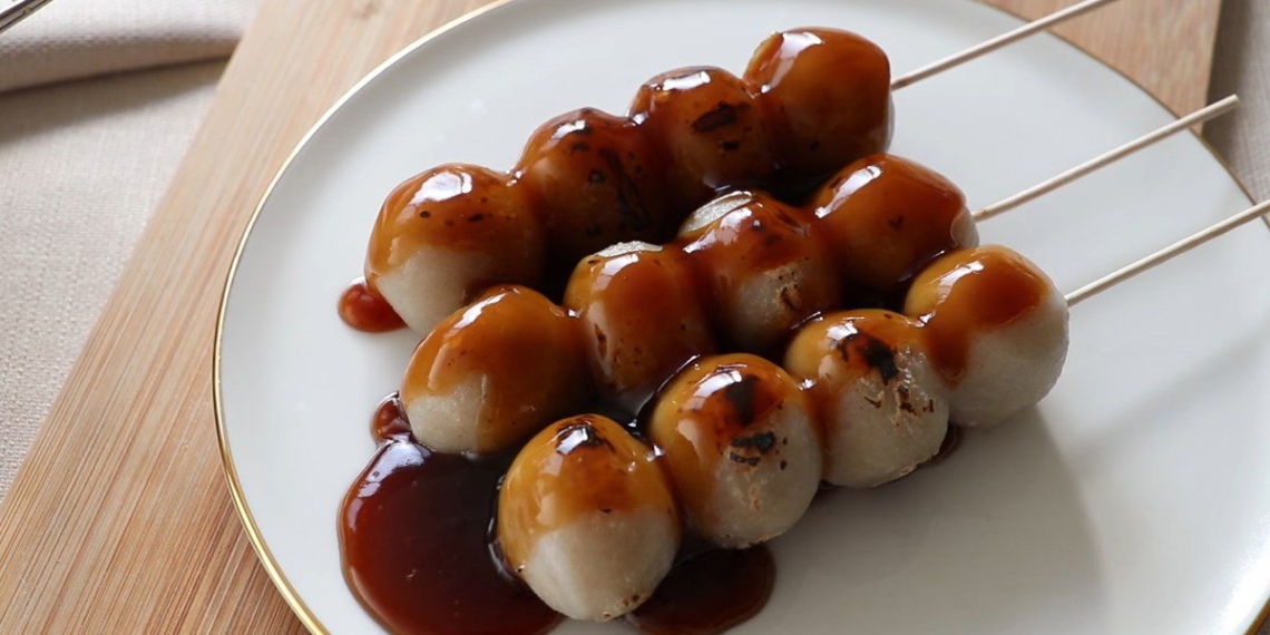 how to make japanese grilled rice cake mitarashi dango soft fragrant 12973