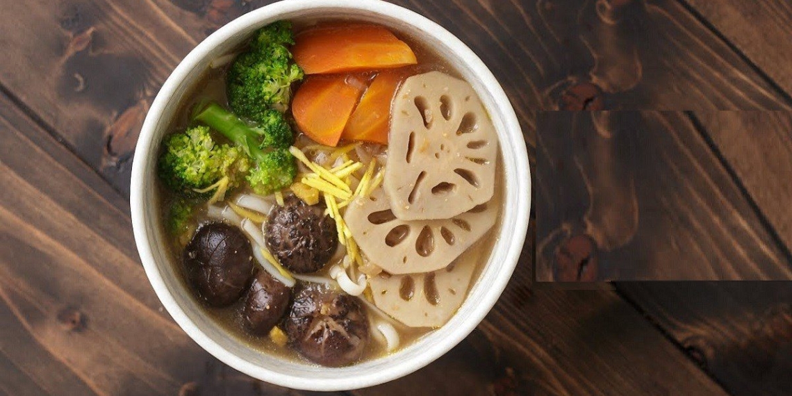 how to make lotus root noodle soup delicious easy for summer 03813