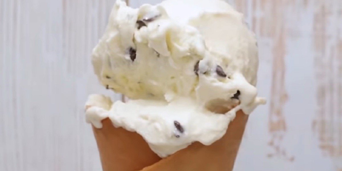 how to make marshmallow chocolate chip ice cream 05981