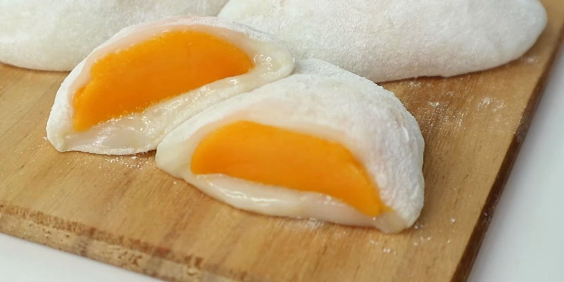 how to make mochi cake filled with sweet mango delicious and very simple 10815