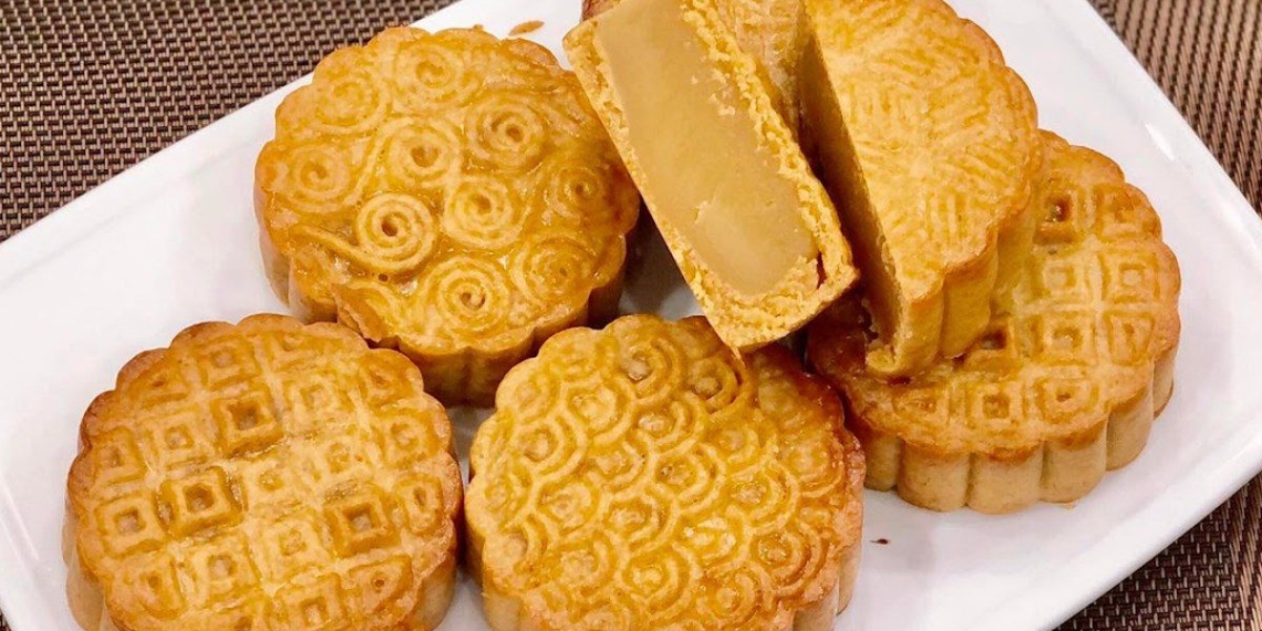 how to make moon cakes baked moon cakes with green bean filling super easy 16028