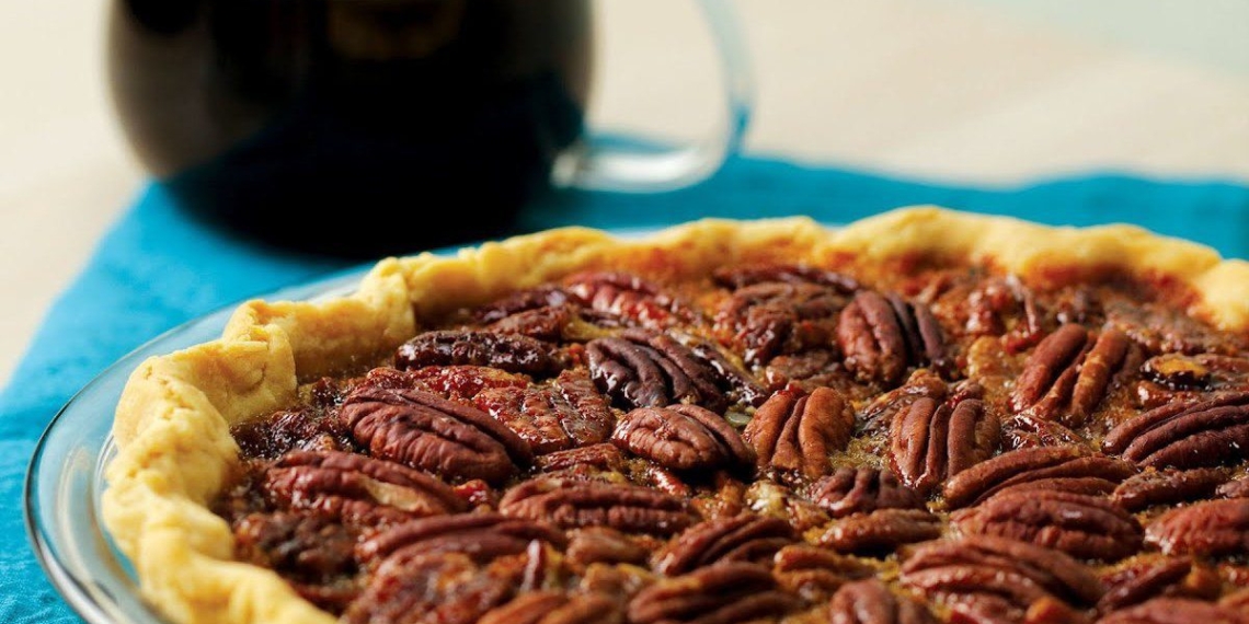 how to make pecan pie with crispy flaky crust at home 06231