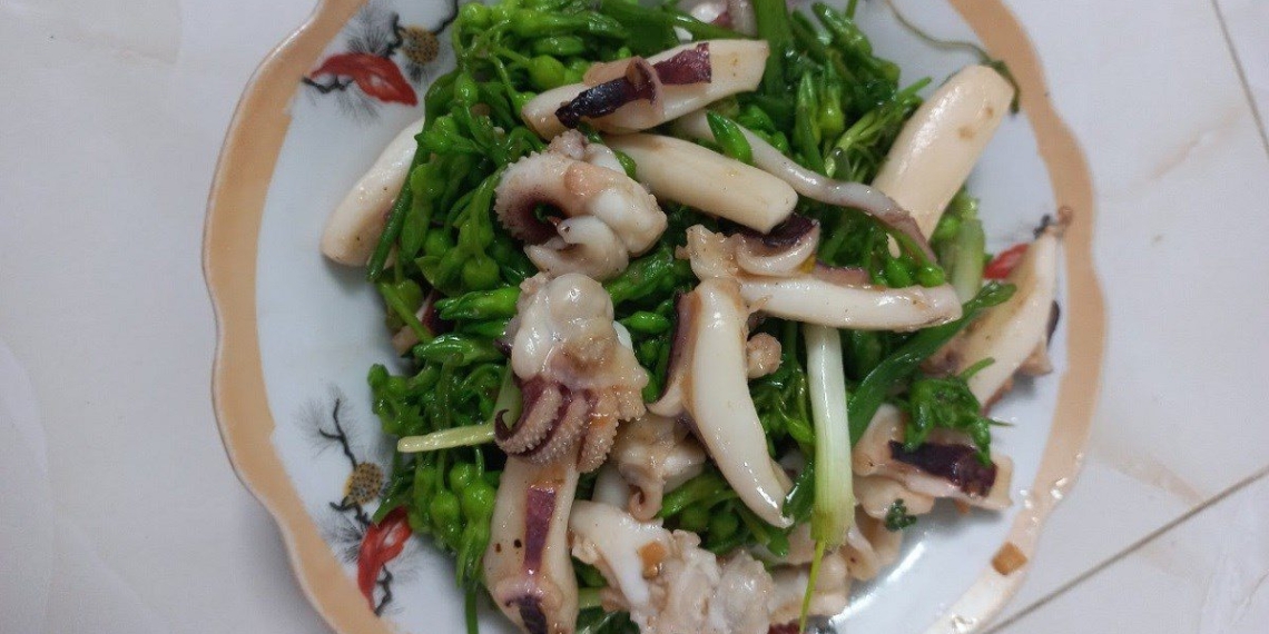 how to make sauteed cuttlefish with fragrant herbs light and easy for meals 12293