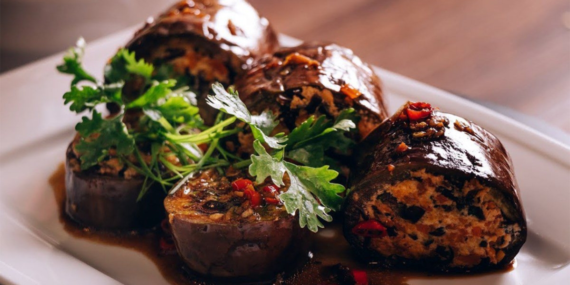 how to make stuffed eggplant with delicious simple pork 07989