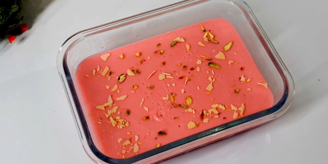 how to make sweet beautiful rose mousse for march 8 07931