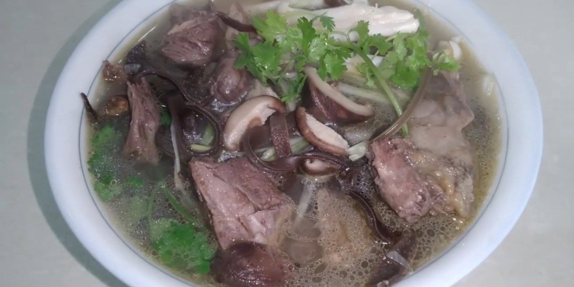 how to make vietnamese bird cooked in a delicious sauce 09956