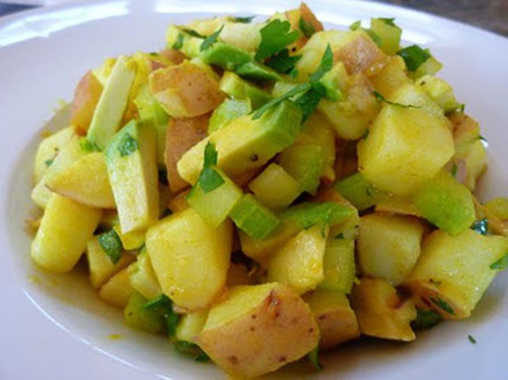 Step 3 Mixing salad Roasted potato avocado salad