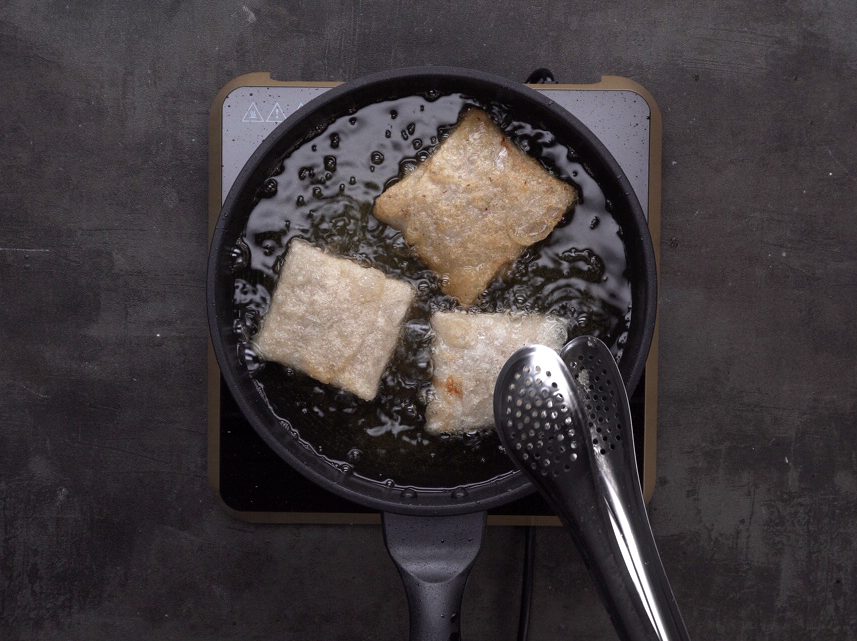 Step 3 Frying Spring Rolls