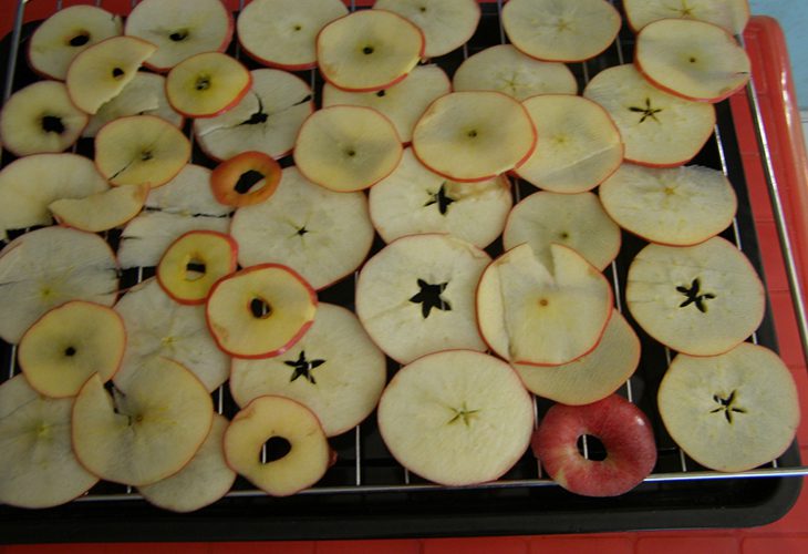 Step 2 Drying and marinating apples Apple jam