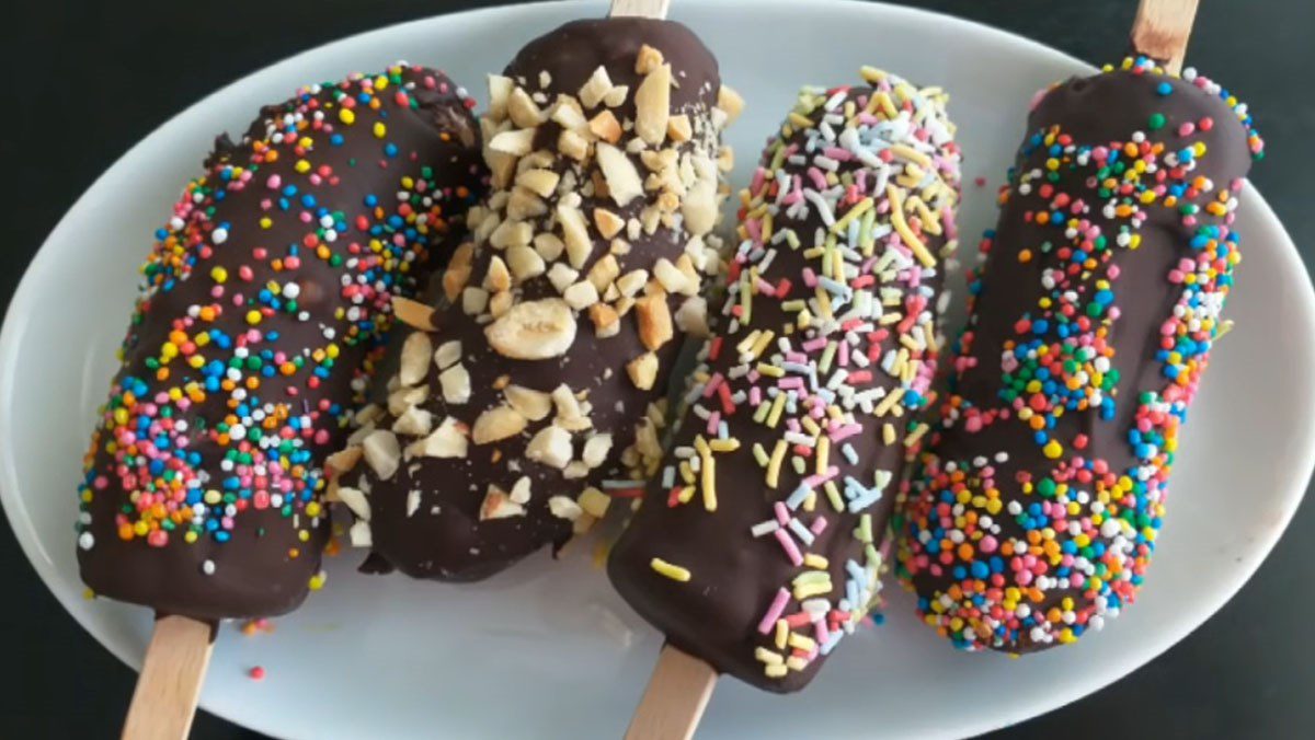 Chocolate banana popsicles