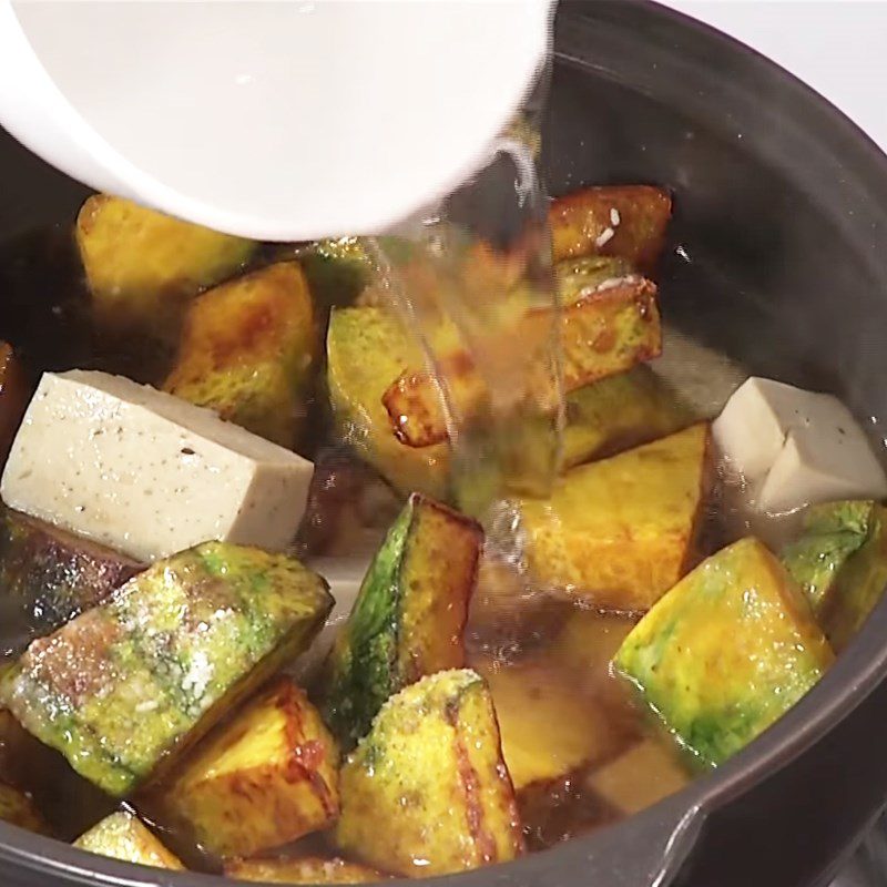 Step 3 Stewed pumpkin Pumpkin stewed with seaweed