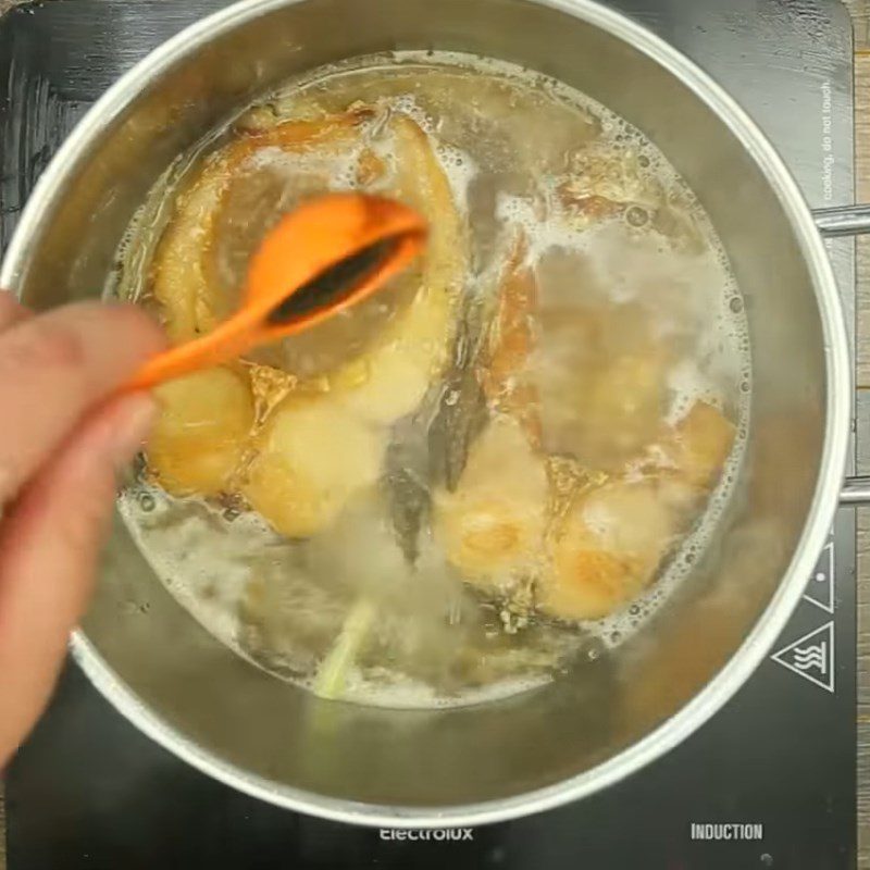 Step 4 Stew Fish Fish Braised in Lemongrass