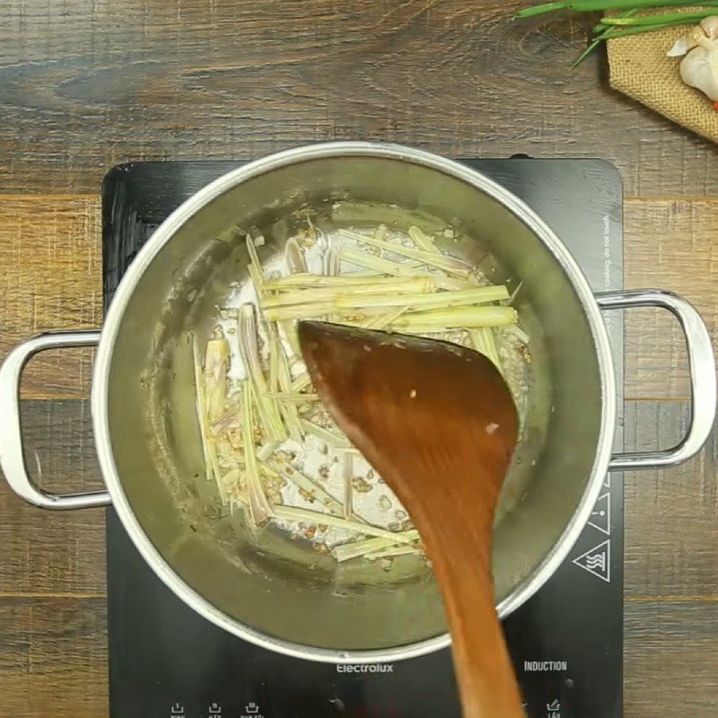 Step 4 Stew Fish Fish Braised in Lemongrass