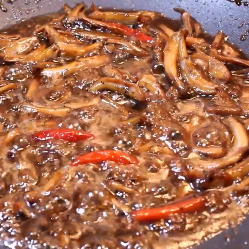 Step 3 Cook the fish Brown rice porridge with fish