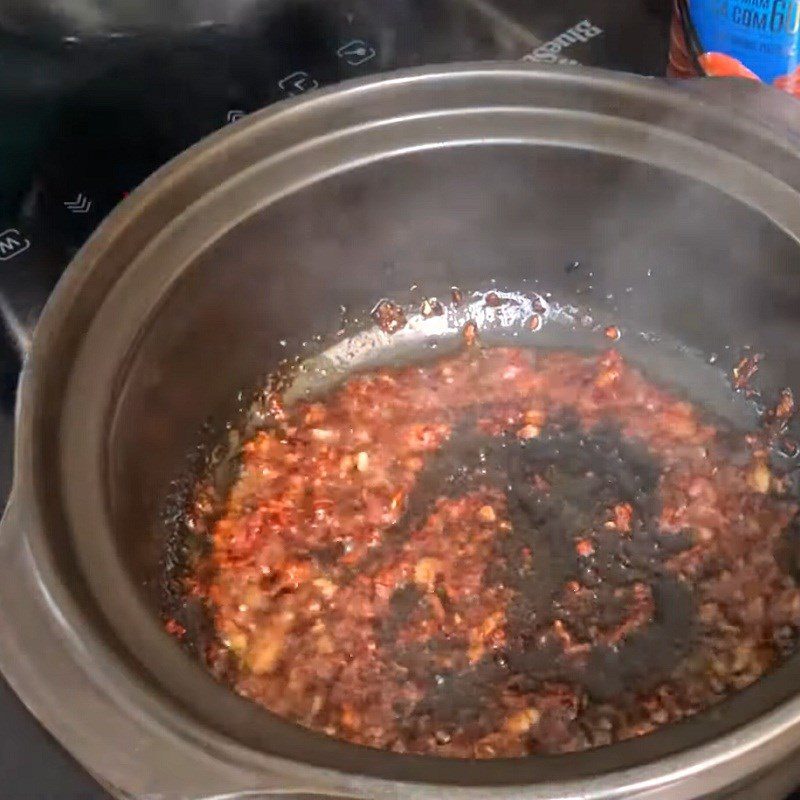 Step 4 Cook the fish Mackerel fish in clay pot