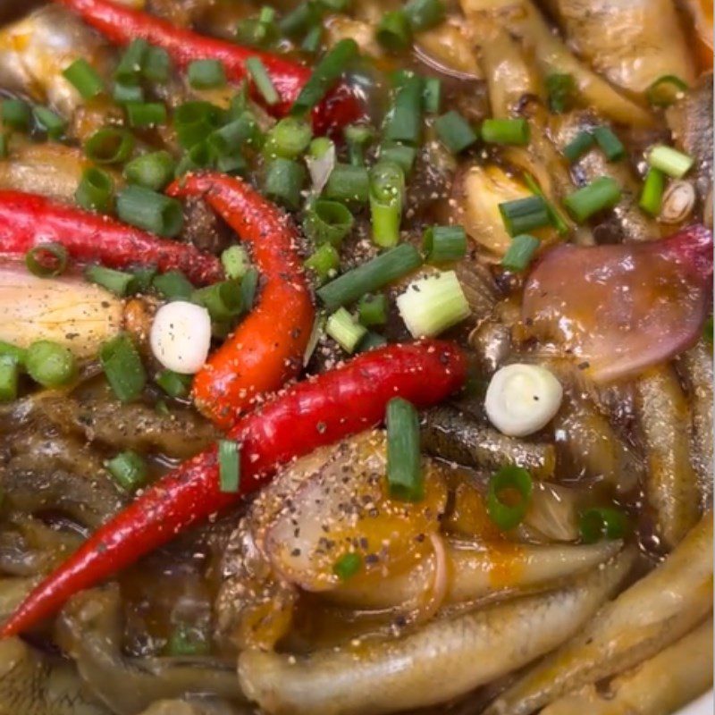 Step 3 Braised fish Braised goby fish with pepper (Recipe shared from Tiktok Cooking with TasteVN)