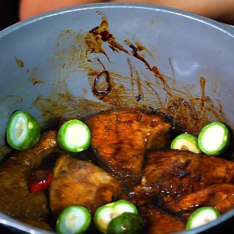 Step 3 Braised Fish with Sour Tamarind