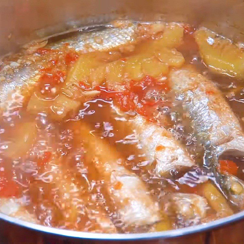 Step 4 Cook the mullet Braised mullet