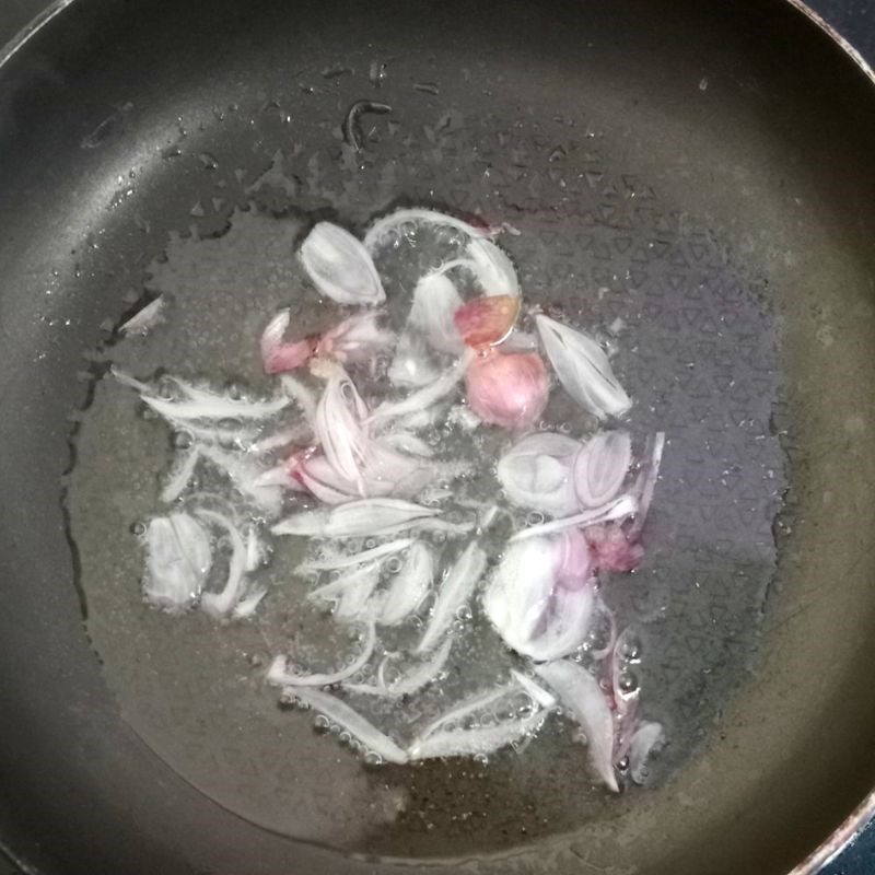 Step 2 Braised Goby Fish How to make beautifully golden, fragrant, and flavorful braised goby fish