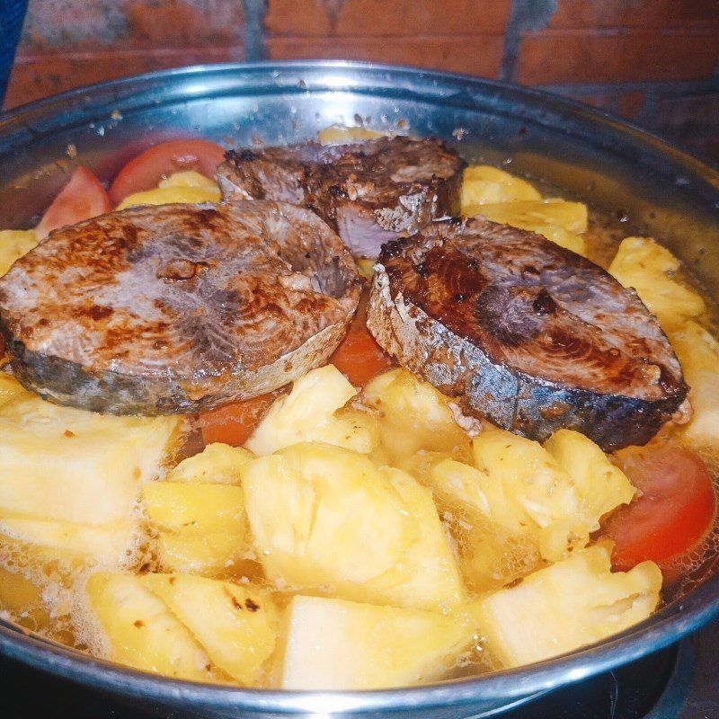 Step 4 Stewed Tuna with Pineapple and Tomato Stewed Tuna with Pineapple and Tomato