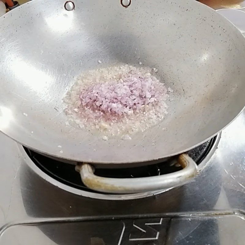 Step 3 Braised coconut with soy sauce Coconut braised with soy sauce