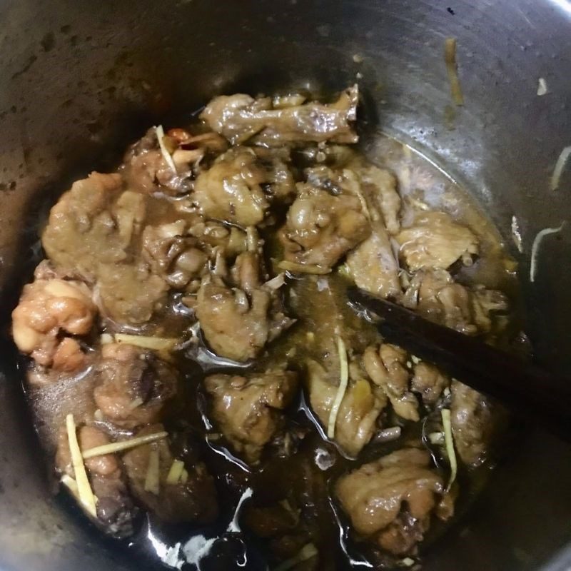 Step 3 Braised Chicken Wings with Ginger