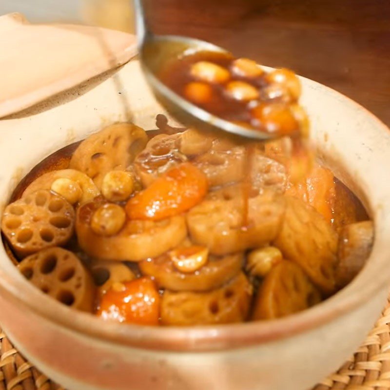 Step 3 Stewed Dishes Lotus Root Stew with Lotus Seeds