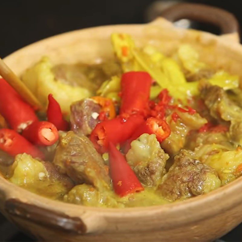 Step 3 Braised Beef with Lemongrass and Turmeric