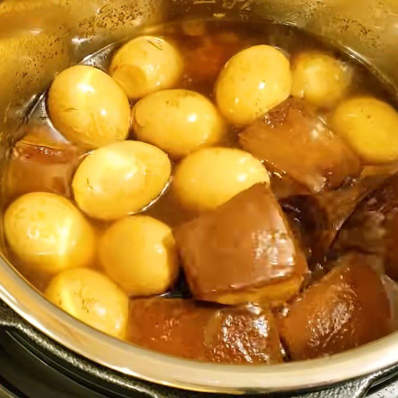 Step 7 Braised pork