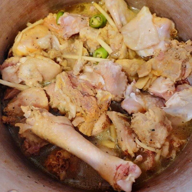 Step 3 Stewing turkey Turkey stewed with ginger