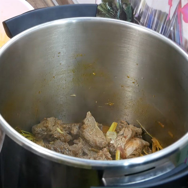 Step 3 Stew the beef Five-spice beef stew