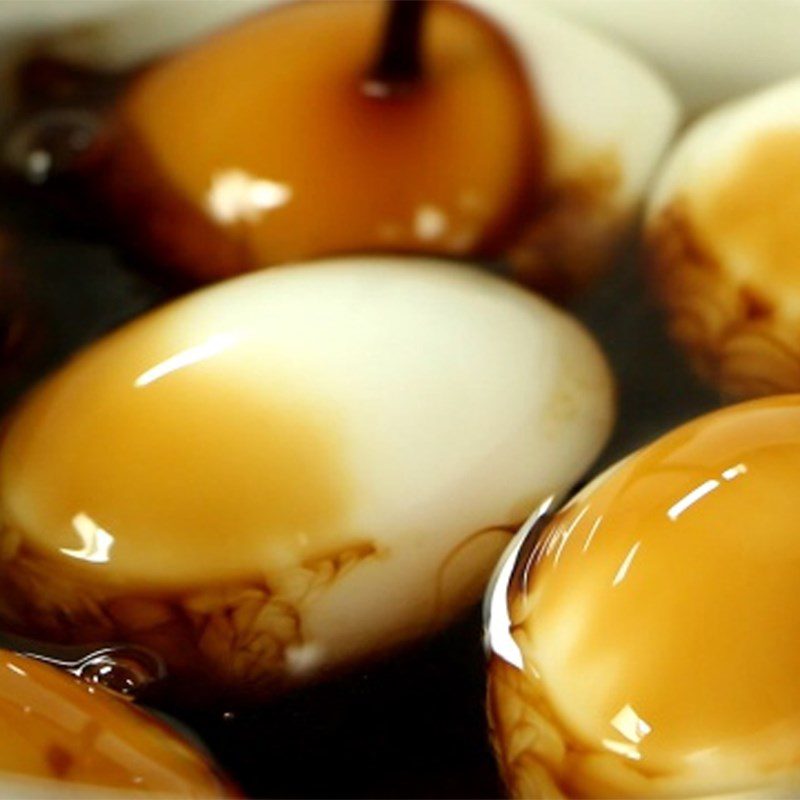 Step 2 Braised eggs with soy sauce Braised eggs with soy sauce (xì dầu)