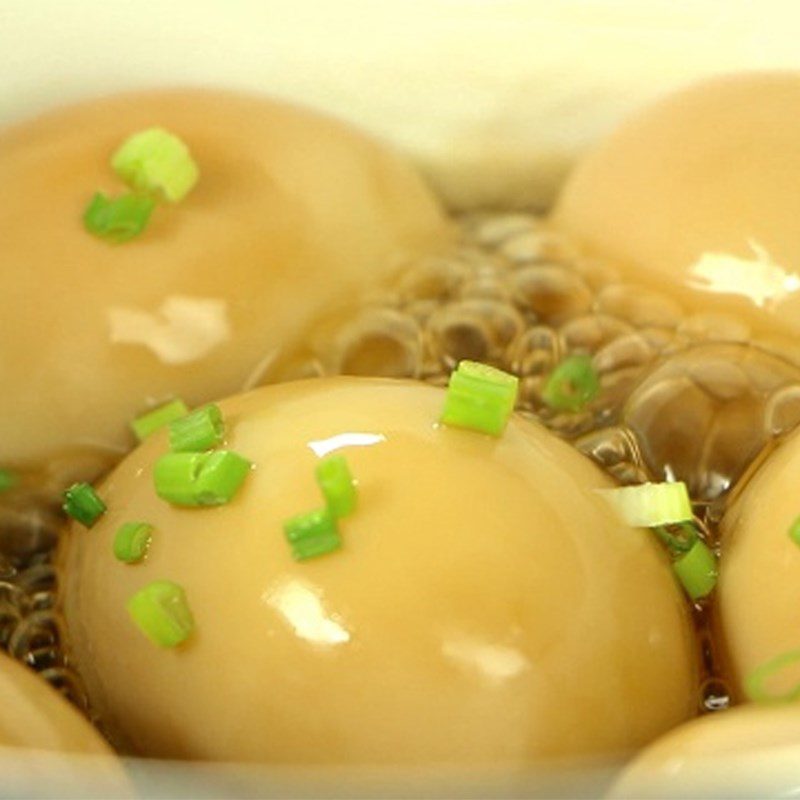 Step 2 Braised eggs with soy sauce Braised eggs with soy sauce (xì dầu)