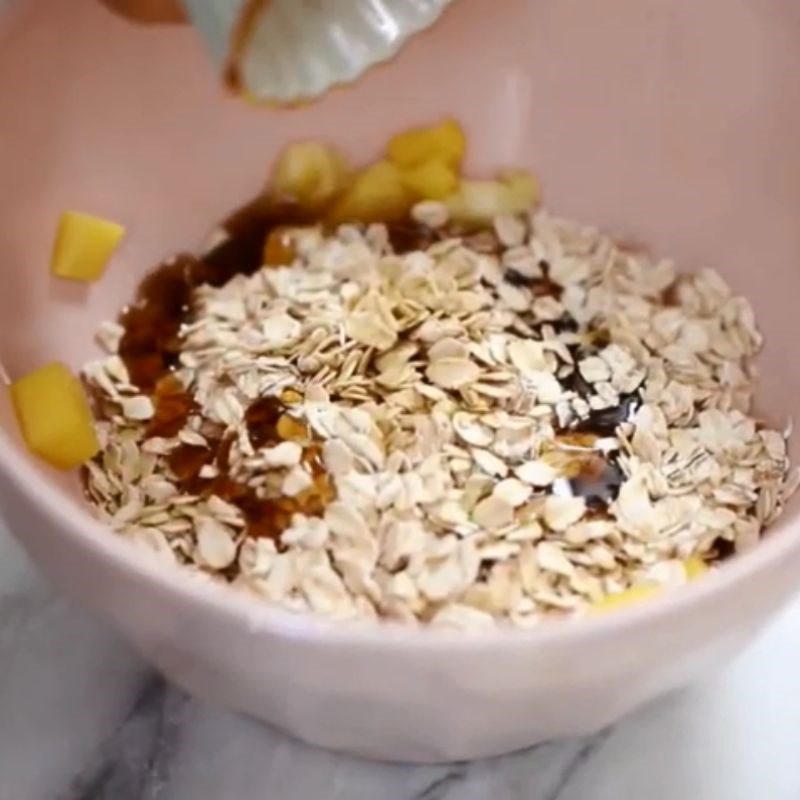 Step 2 Making mango banana oatmeal Mango banana oatmeal