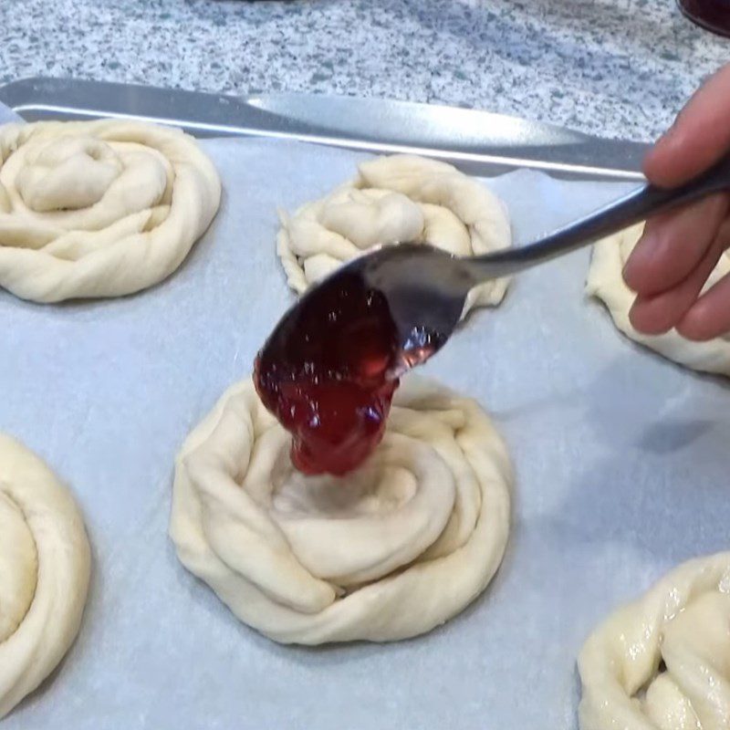 Step 4 Making apple danish Apple danish