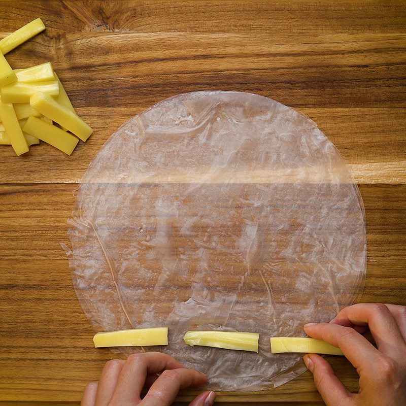 Step 1 Make cheese Tokbokki rice cakes with rice paper - TasteVN