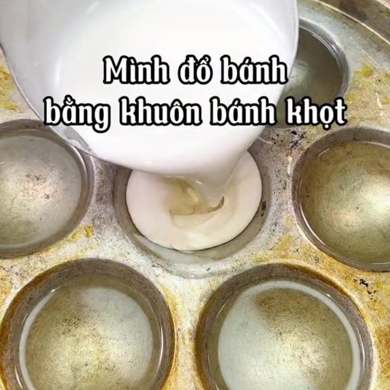 Step 4 Make vegetarian Banh Khot Banh Khot vegetarian using rice flour