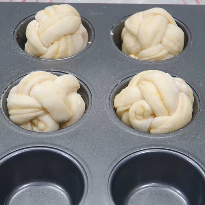 Step 4 Making butter sugar Danish bread