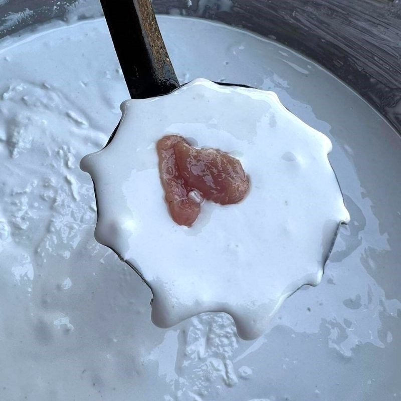 Step 3 Making and frying the cake for Lạng Sơn fried cake