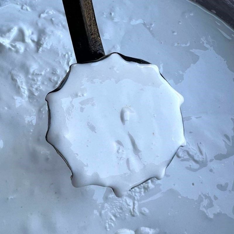 Step 3 Making and frying the cake for Lạng Sơn fried cake